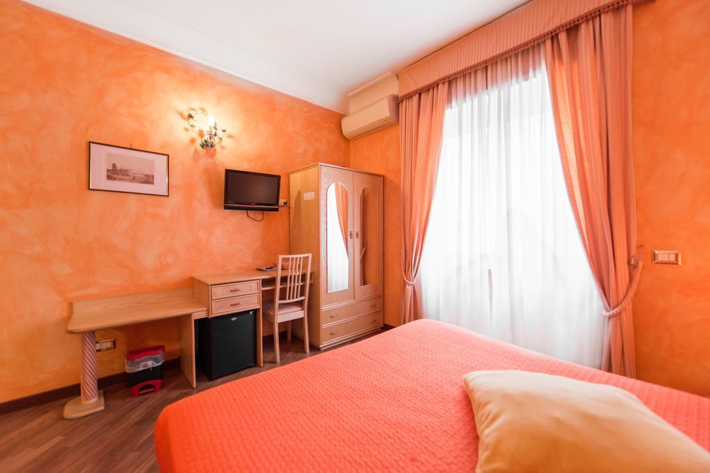 Rifugio Di Roma Bed and Breakfast Værelse billede